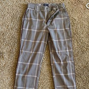 Abercrombie high rise ankle flair (plaid)
